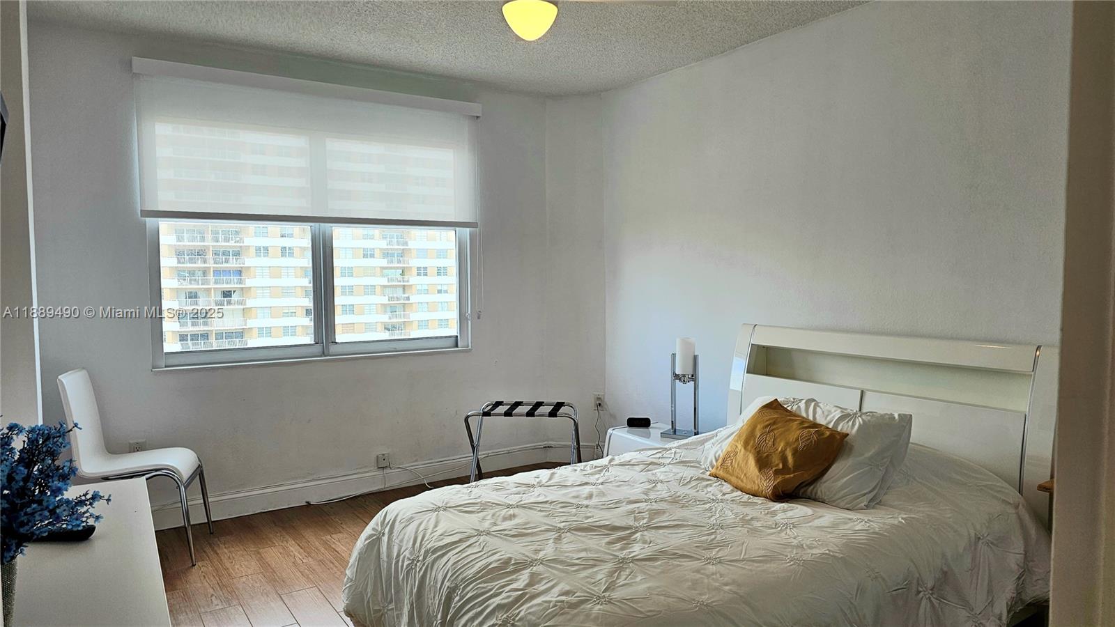 HEMISPHERES CONDO - Residential Lease