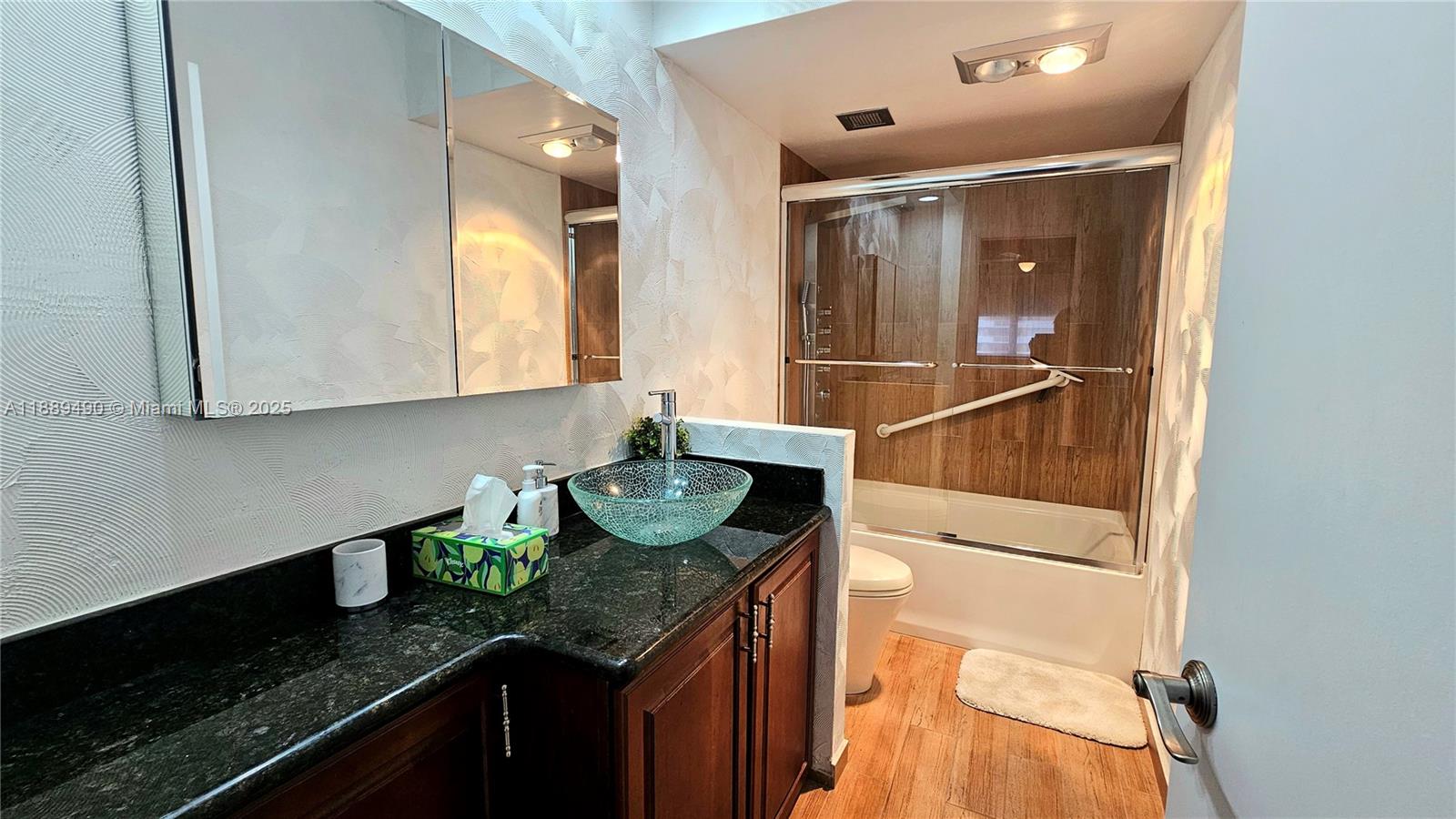 HEMISPHERES CONDO - Residential Lease