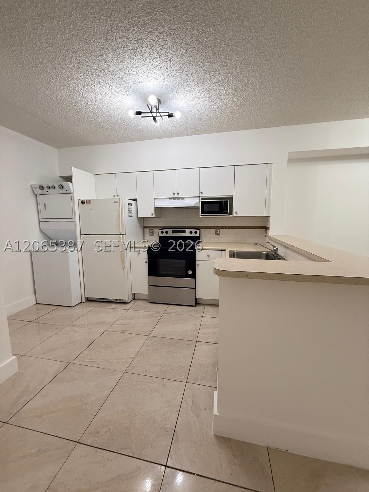 5091 NW 7th St 1009