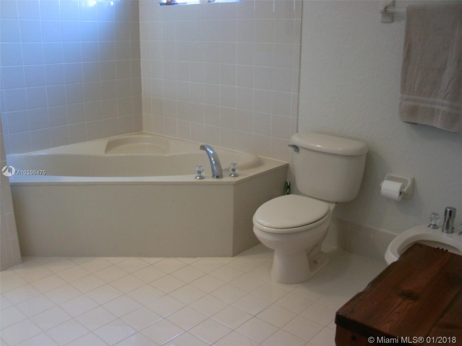 TENNESSEE ESTATES - Residential