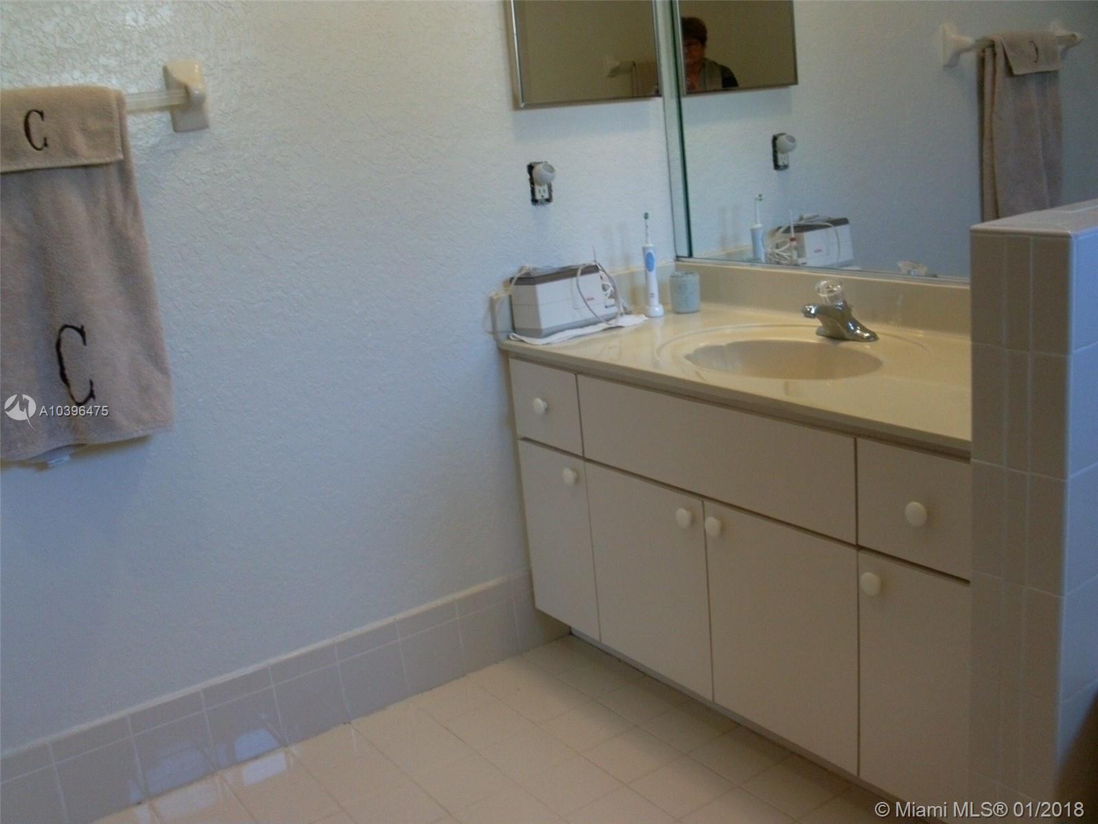 TENNESSEE ESTATES - Residential