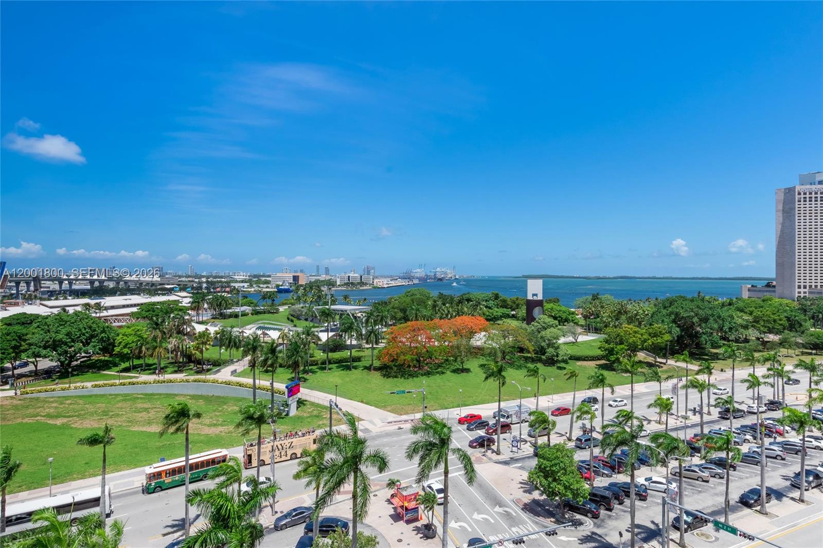 VIZCAYNE NORTH CONDO - Residential Lease