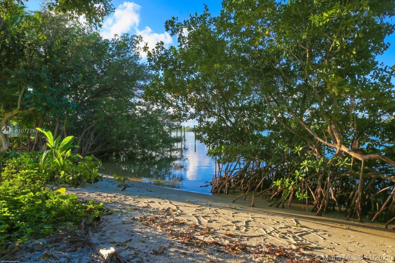 JUPITER ISLAND - Residential