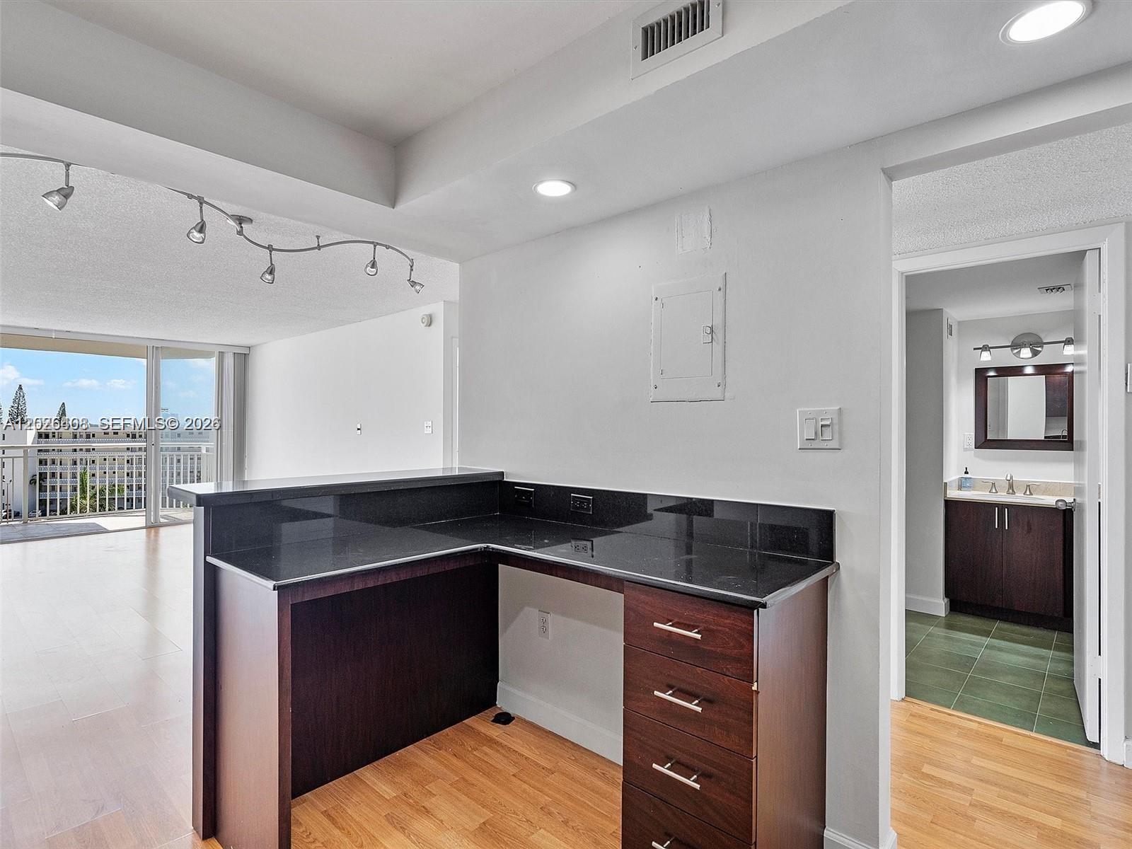 Properties 3 18021 Biscayne Blvd 603