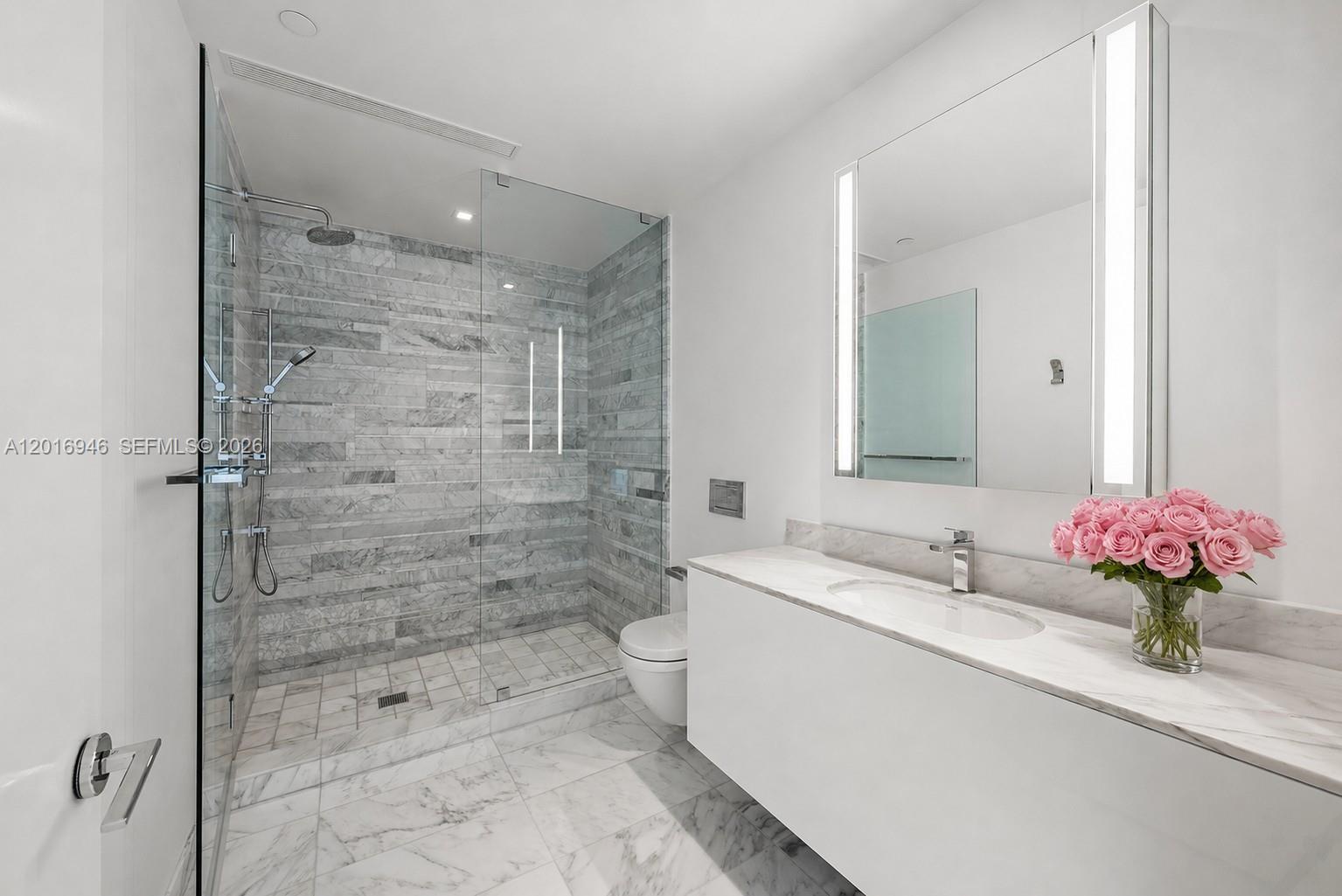 OCEANA BAL HARBOUR CONDO - Residential