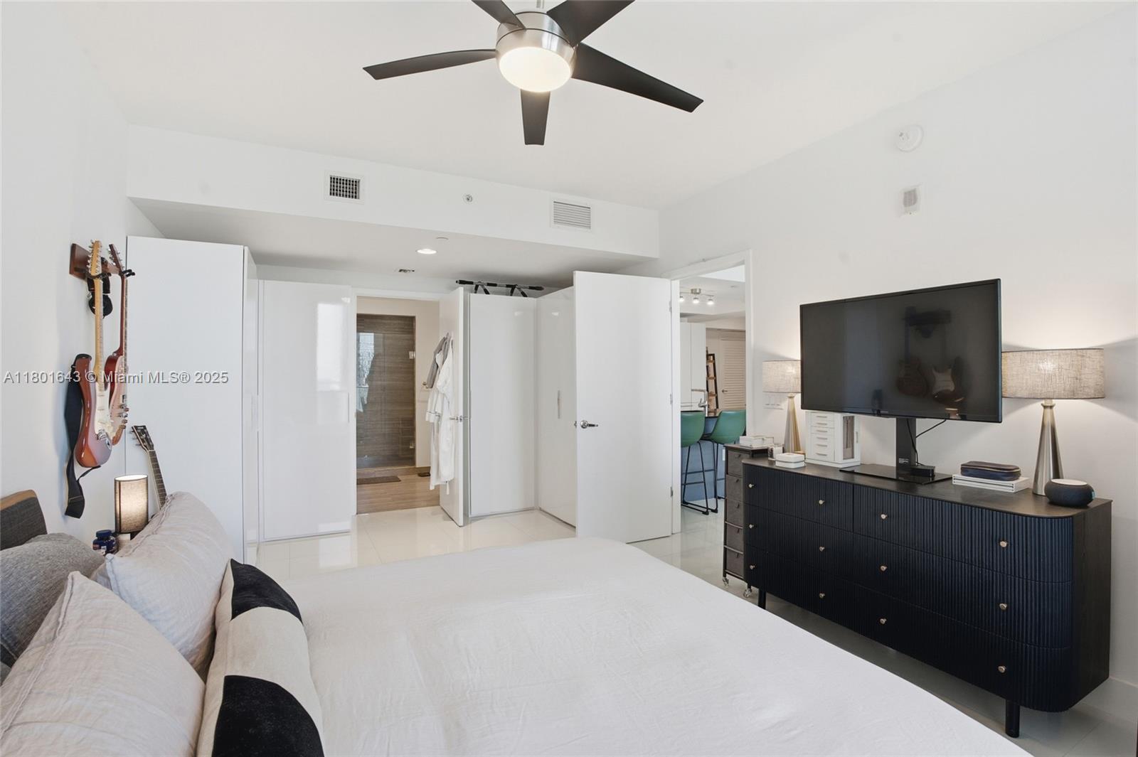 1010 BRICKELL CONDO - Residential