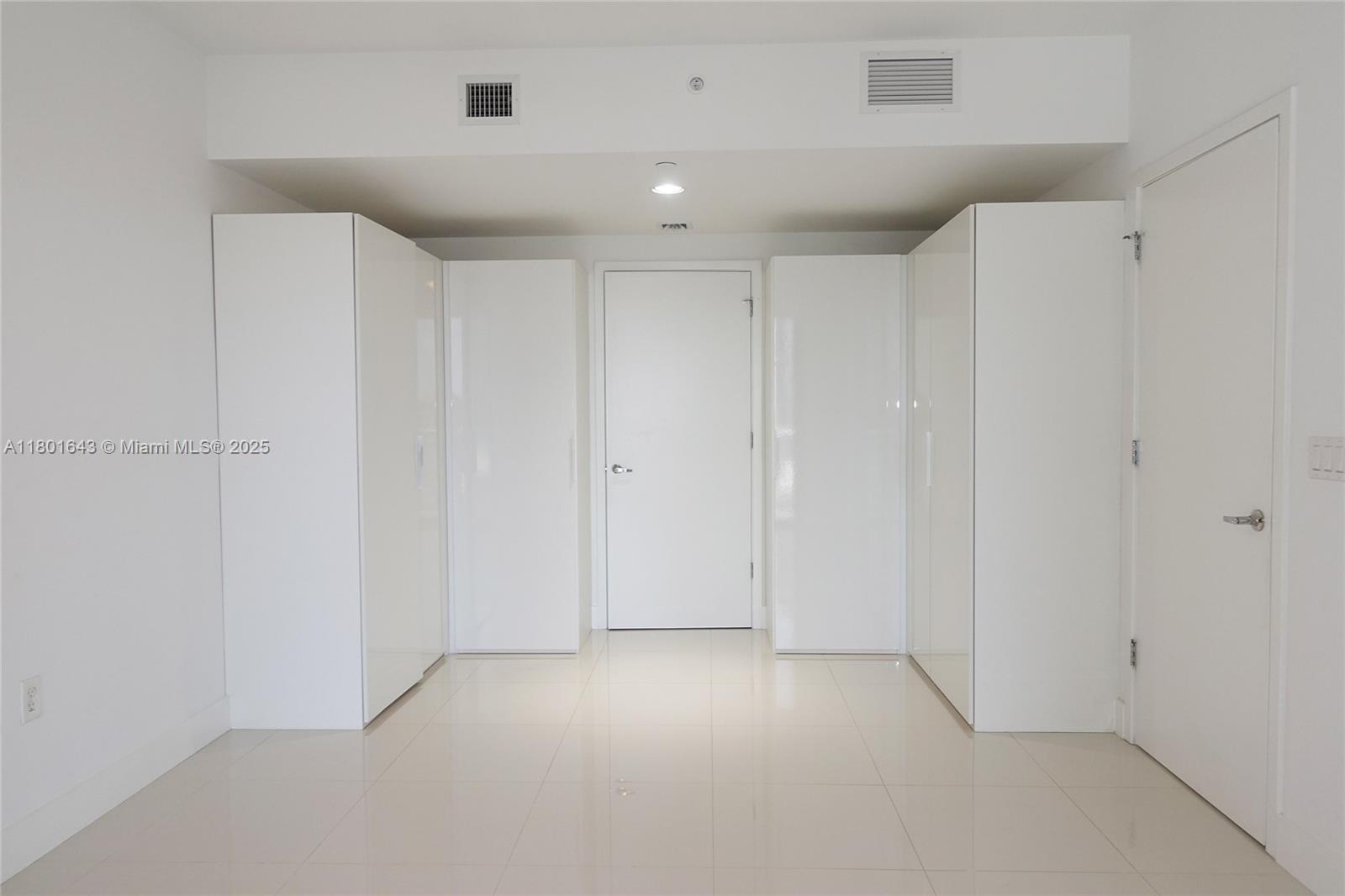 1010 BRICKELL CONDO - Residential