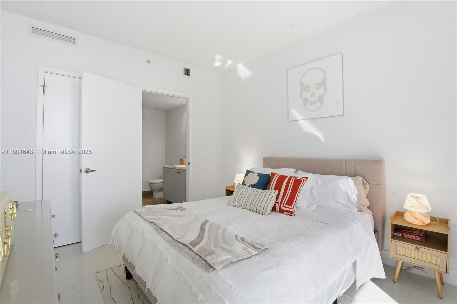 1010 BRICKELL CONDO - Residential