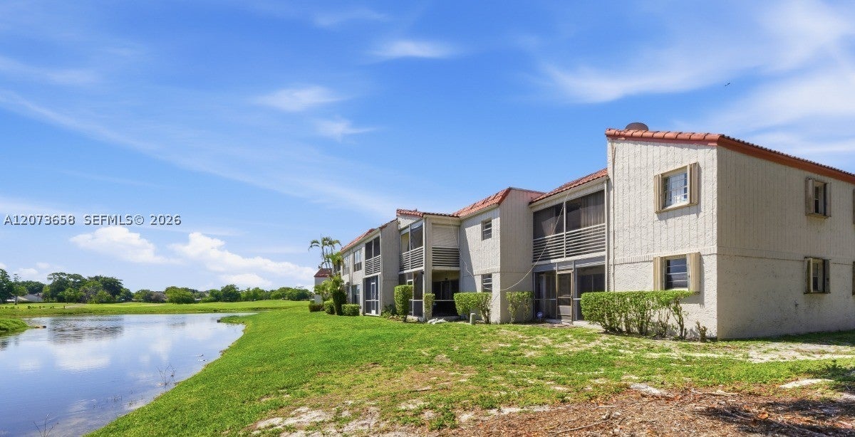 7460 Woodmont Ter 101, Tamarac FL 33321