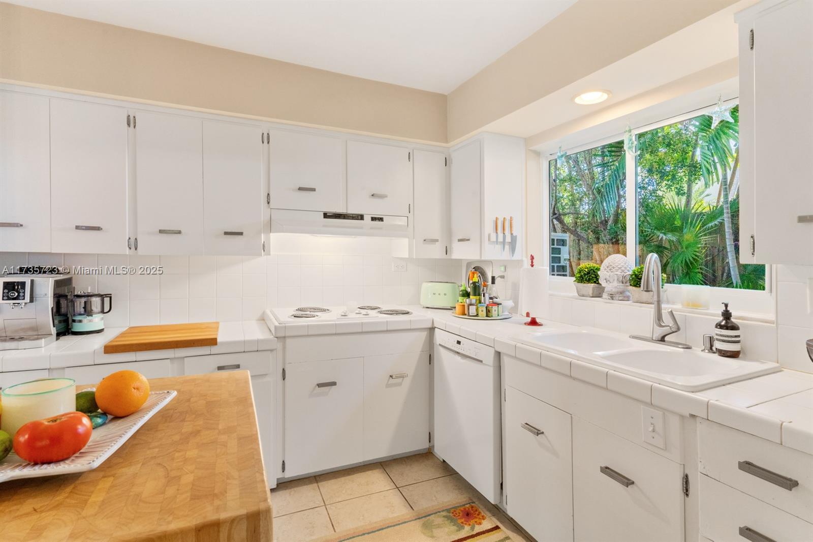 UPPER MATECUMBE - Residential