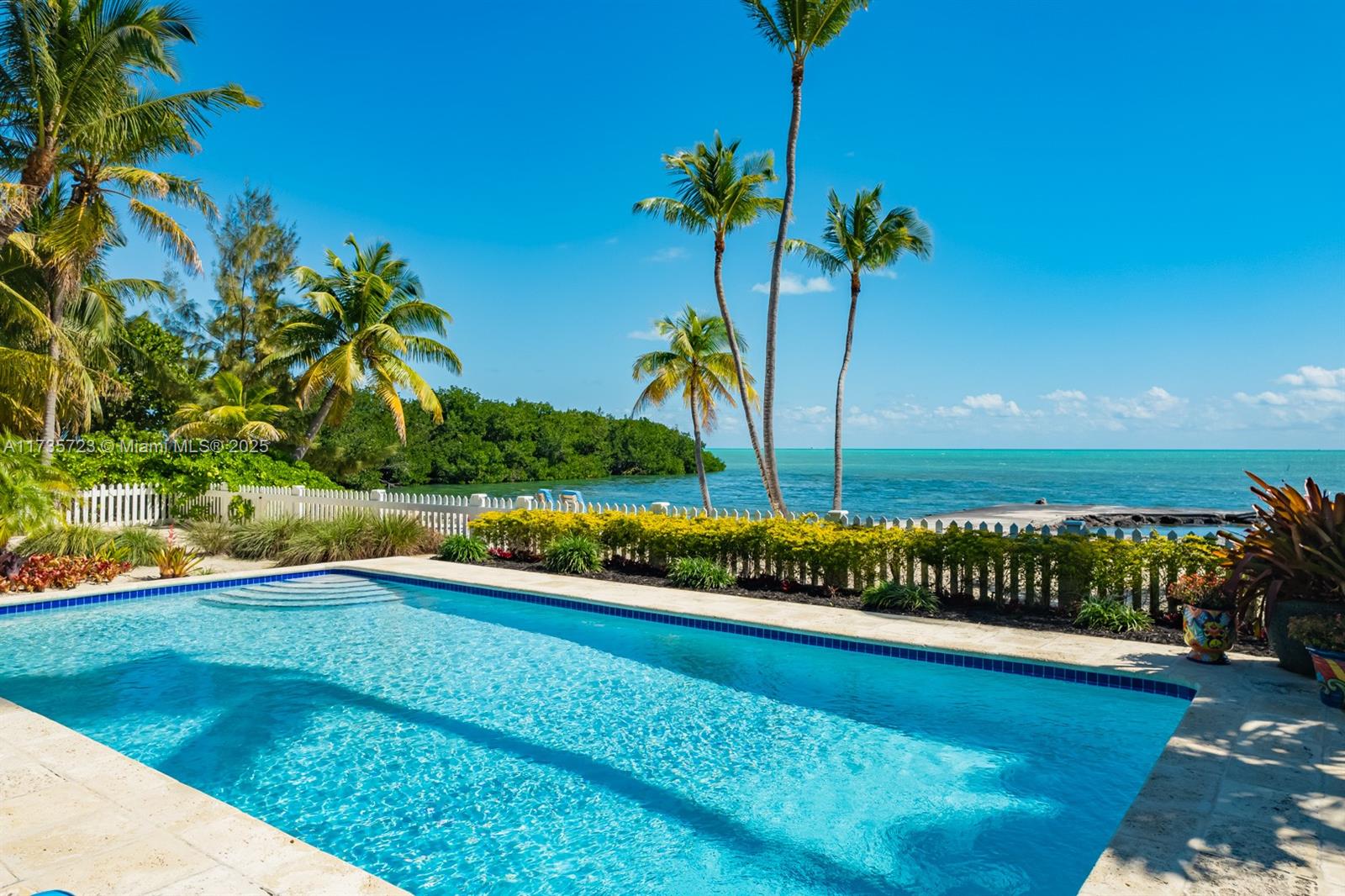 UPPER MATECUMBE - Residential