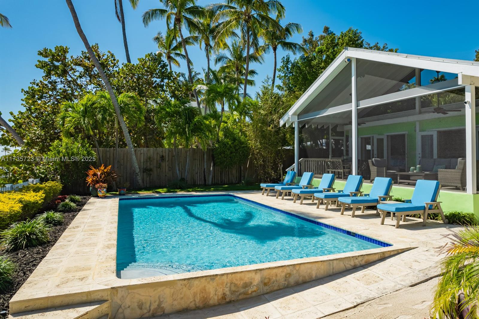 UPPER MATECUMBE - Residential