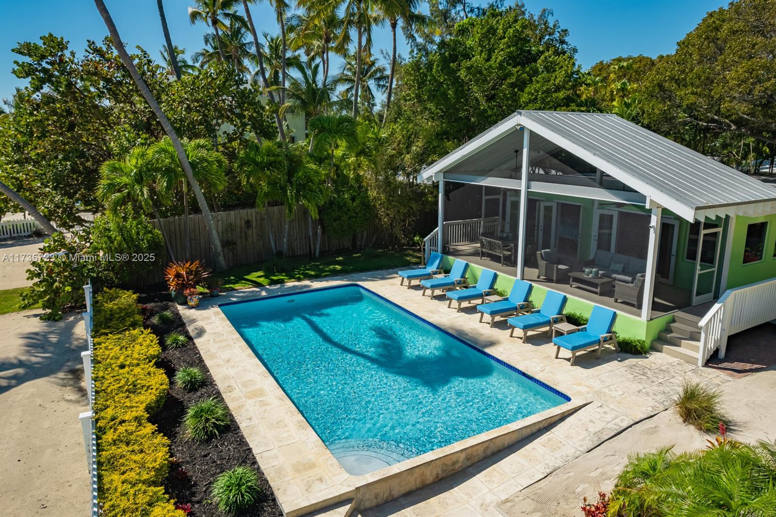 UPPER MATECUMBE - Residential