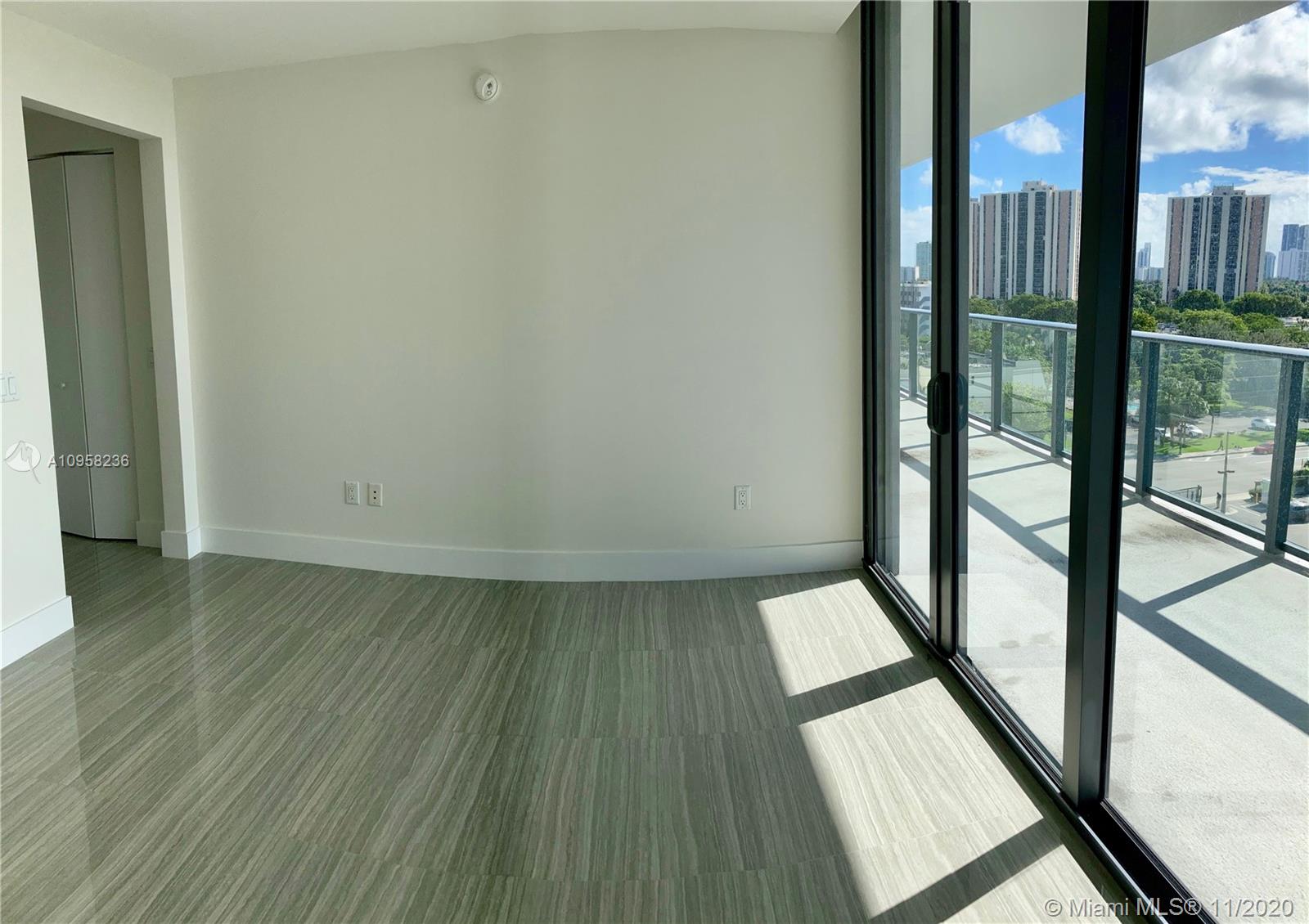 AVENTURA PARKSQUARE - Residential