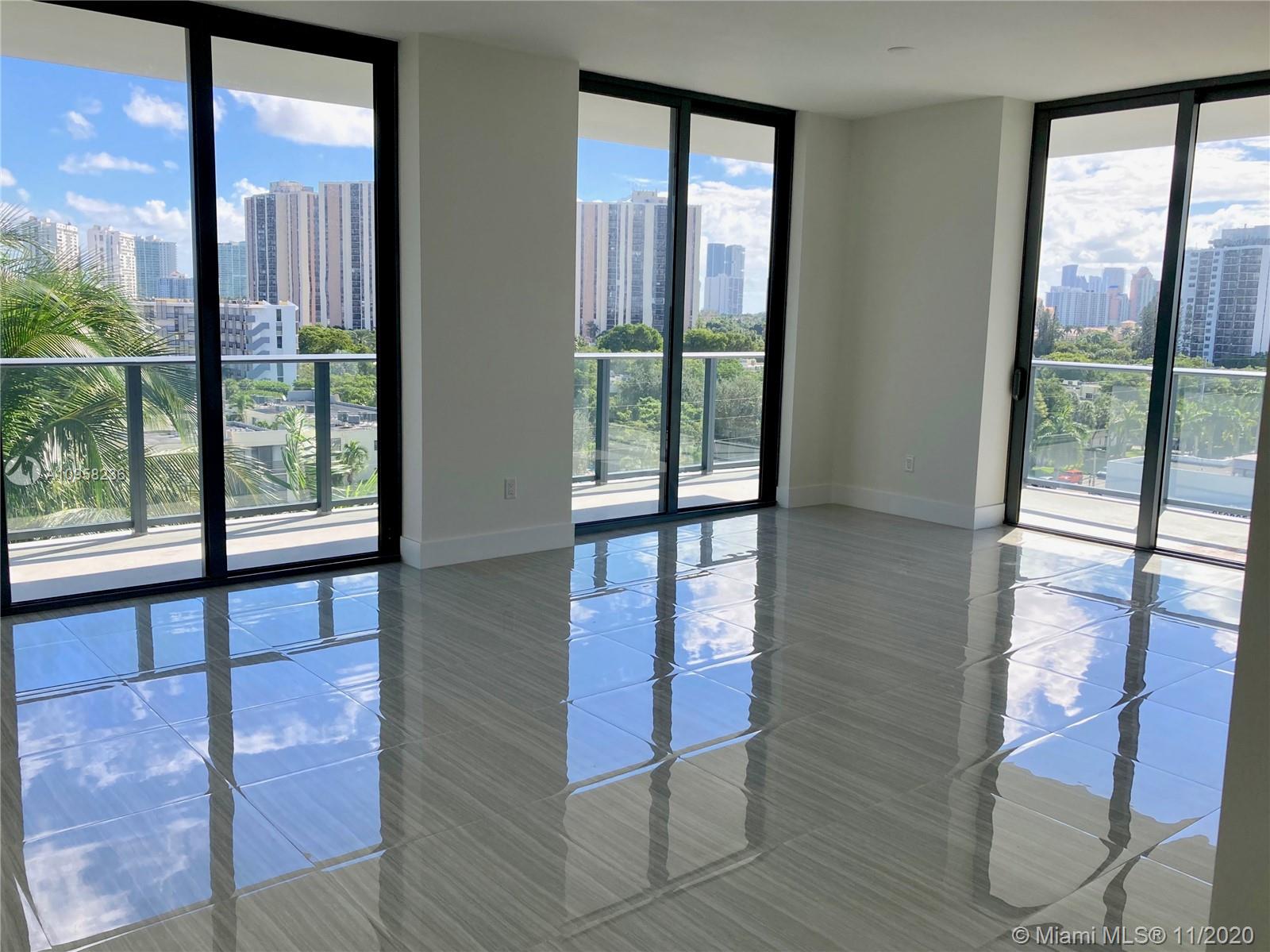 AVENTURA PARKSQUARE - Residential