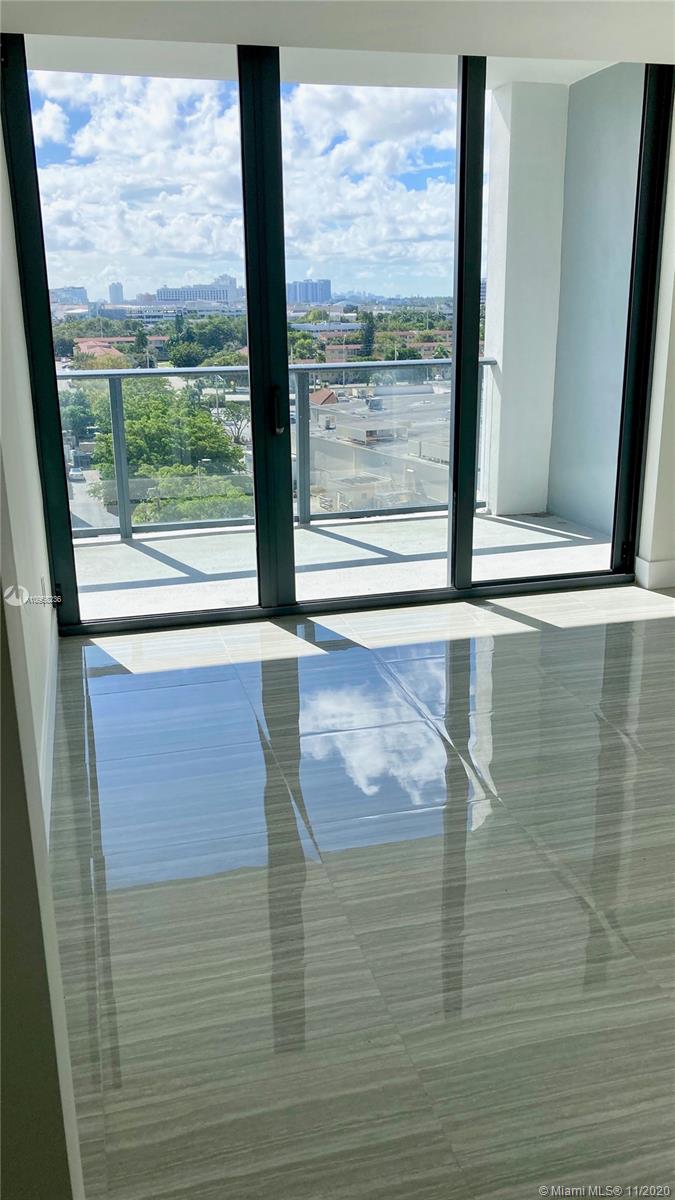 AVENTURA PARKSQUARE - Residential
