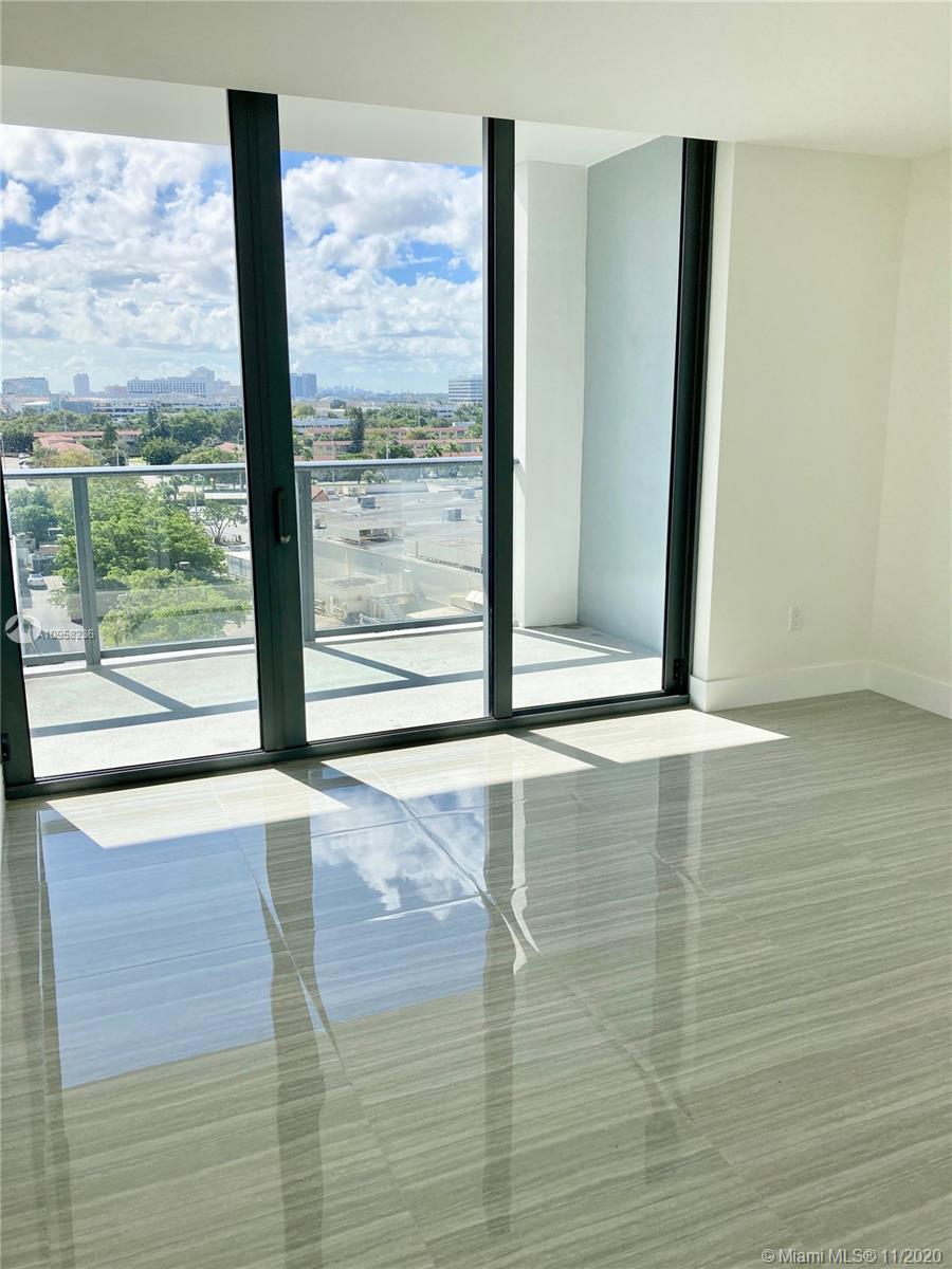 AVENTURA PARKSQUARE - Residential