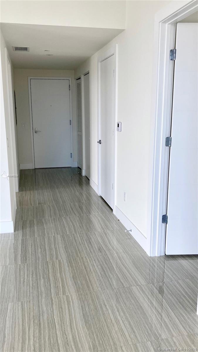 AVENTURA PARKSQUARE - Residential