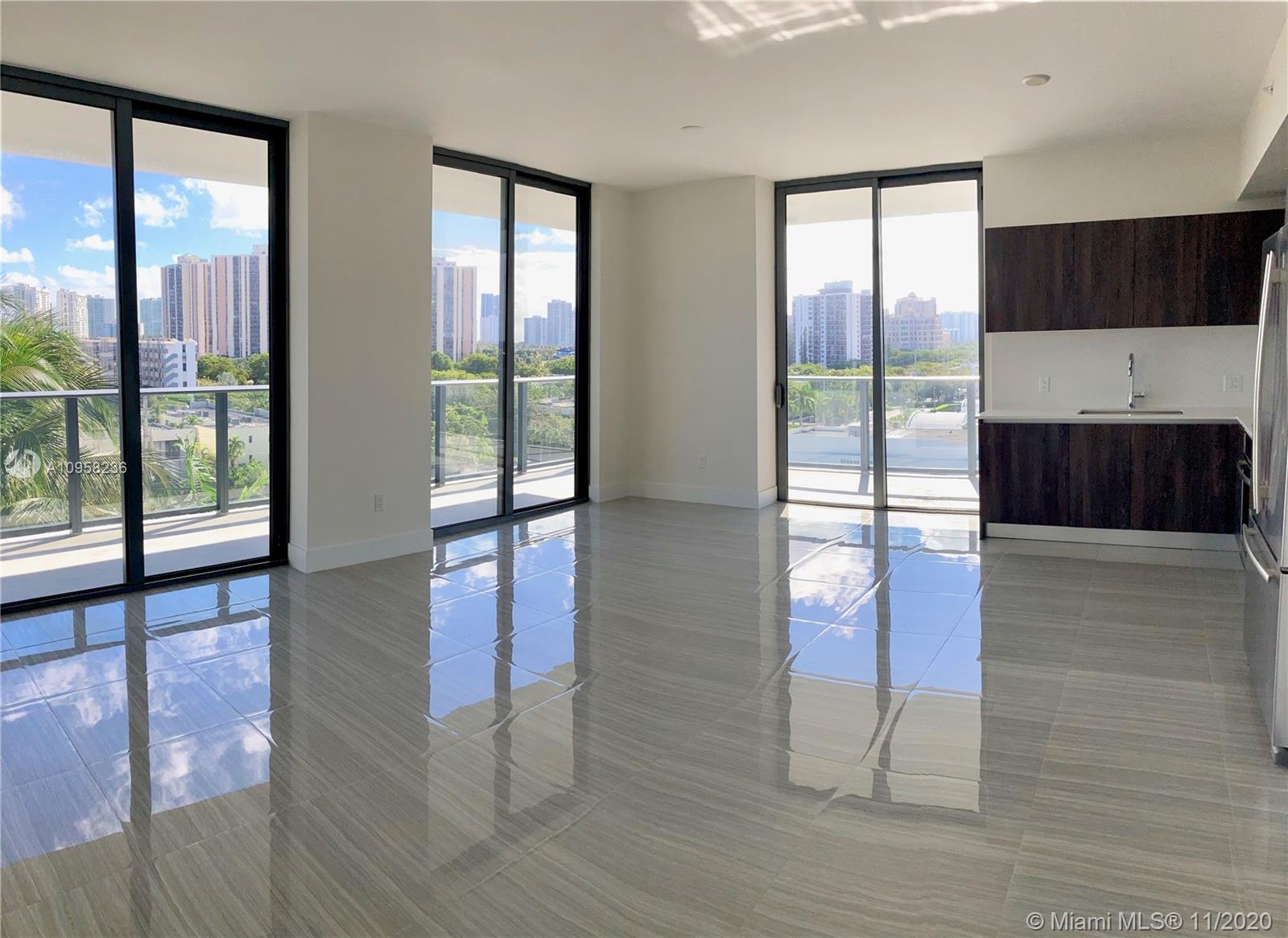AVENTURA PARKSQUARE - Residential