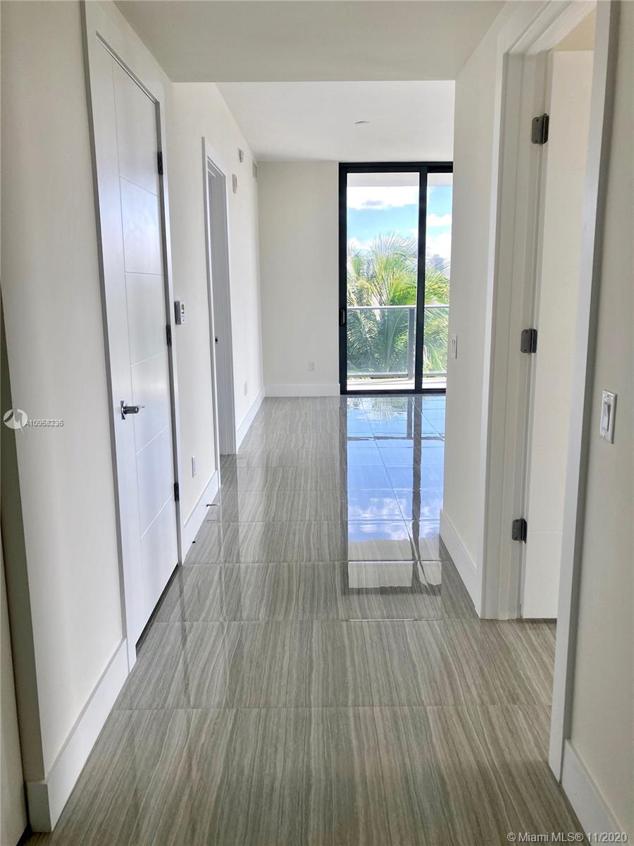 AVENTURA PARKSQUARE - Residential