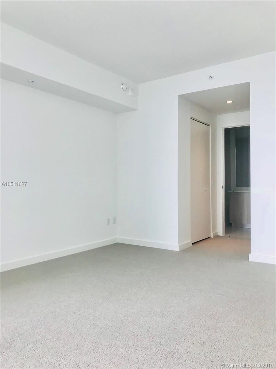 PARAISO BAYVIEWS CONDO - Residential Lease