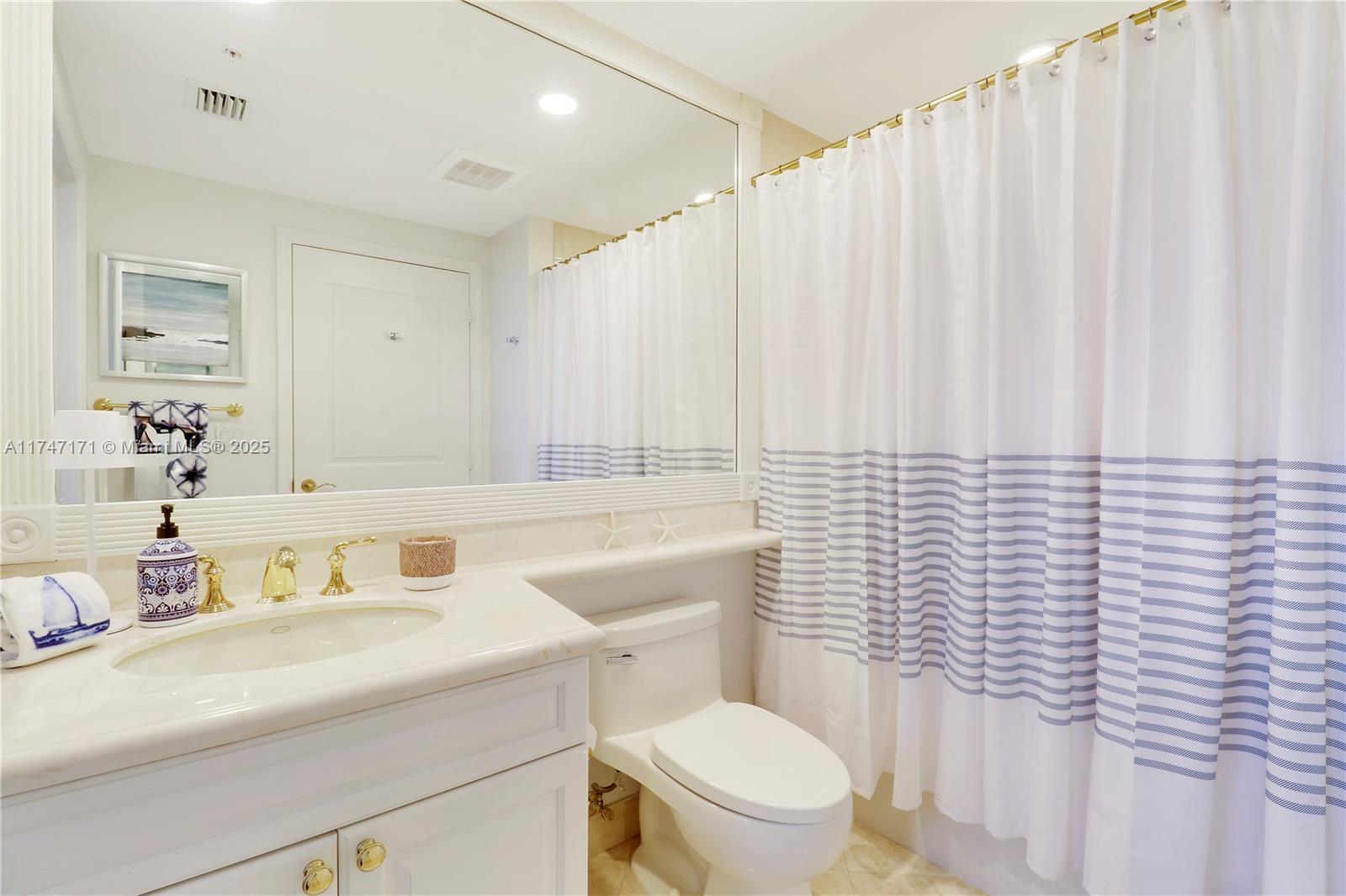 COMMODORE-ANCHORAGE AT JUP - Residential