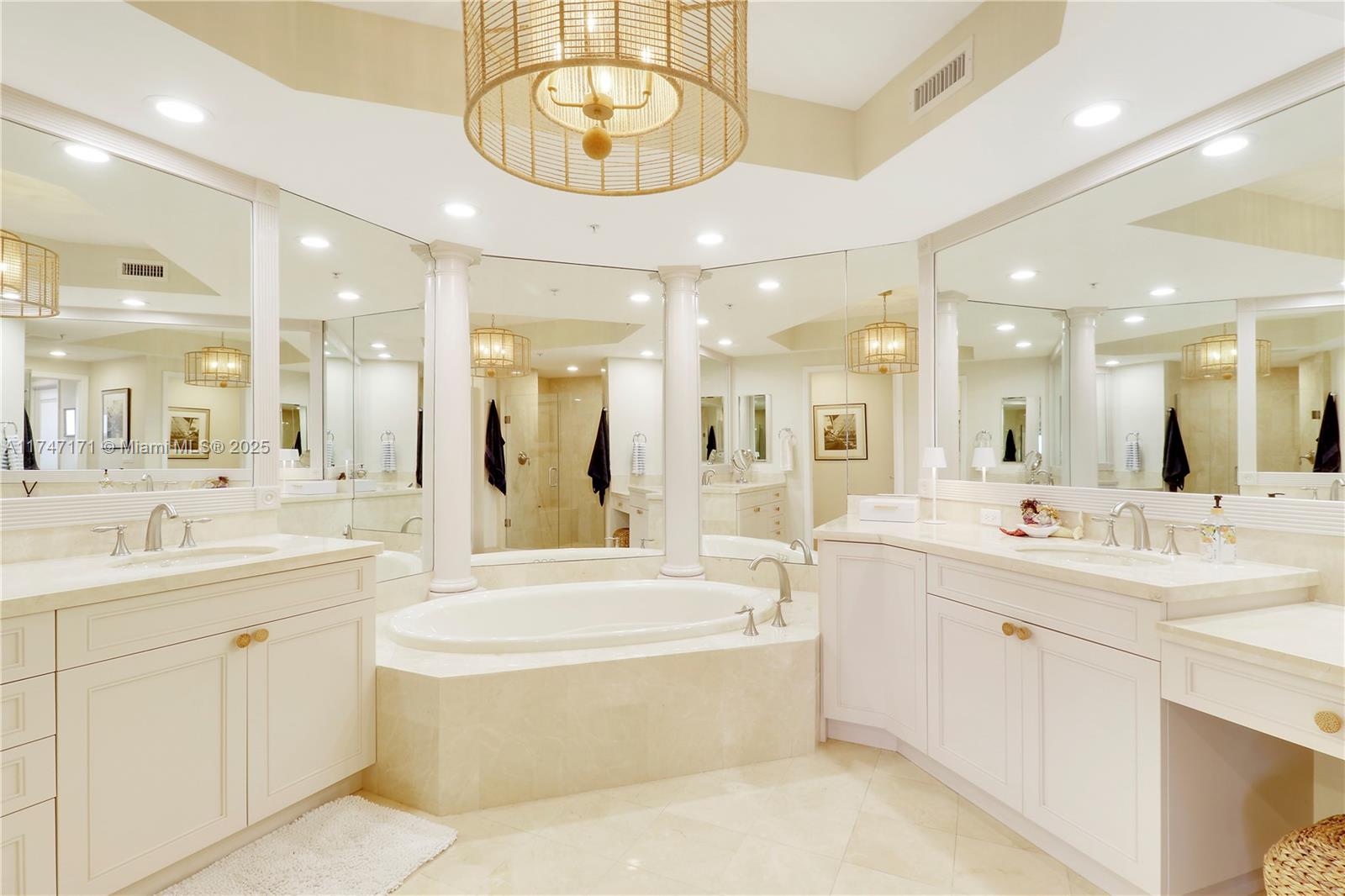 COMMODORE-ANCHORAGE AT JUP - Residential