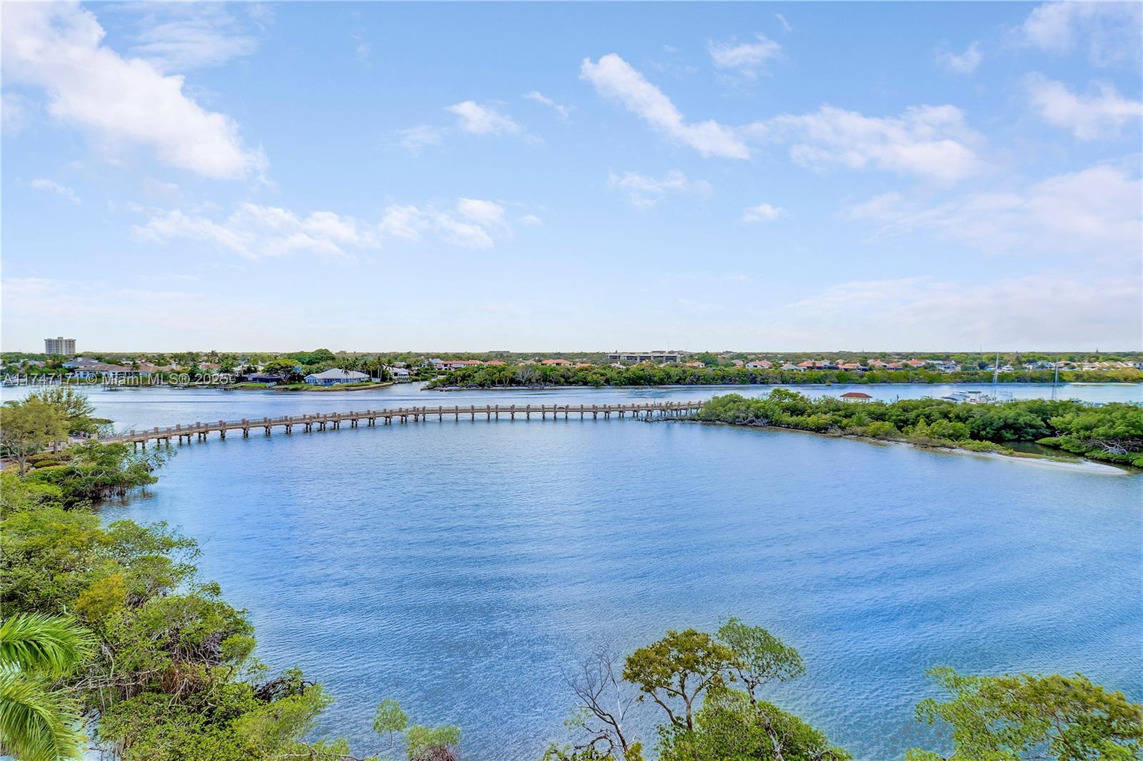 COMMODORE-ANCHORAGE AT JUP - Residential