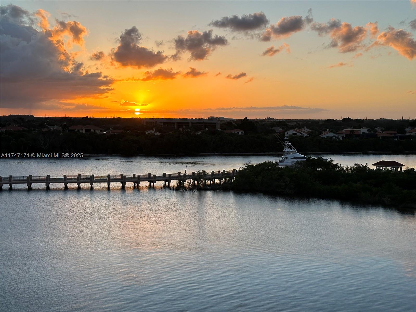 COMMODORE-ANCHORAGE AT JUP - Residential