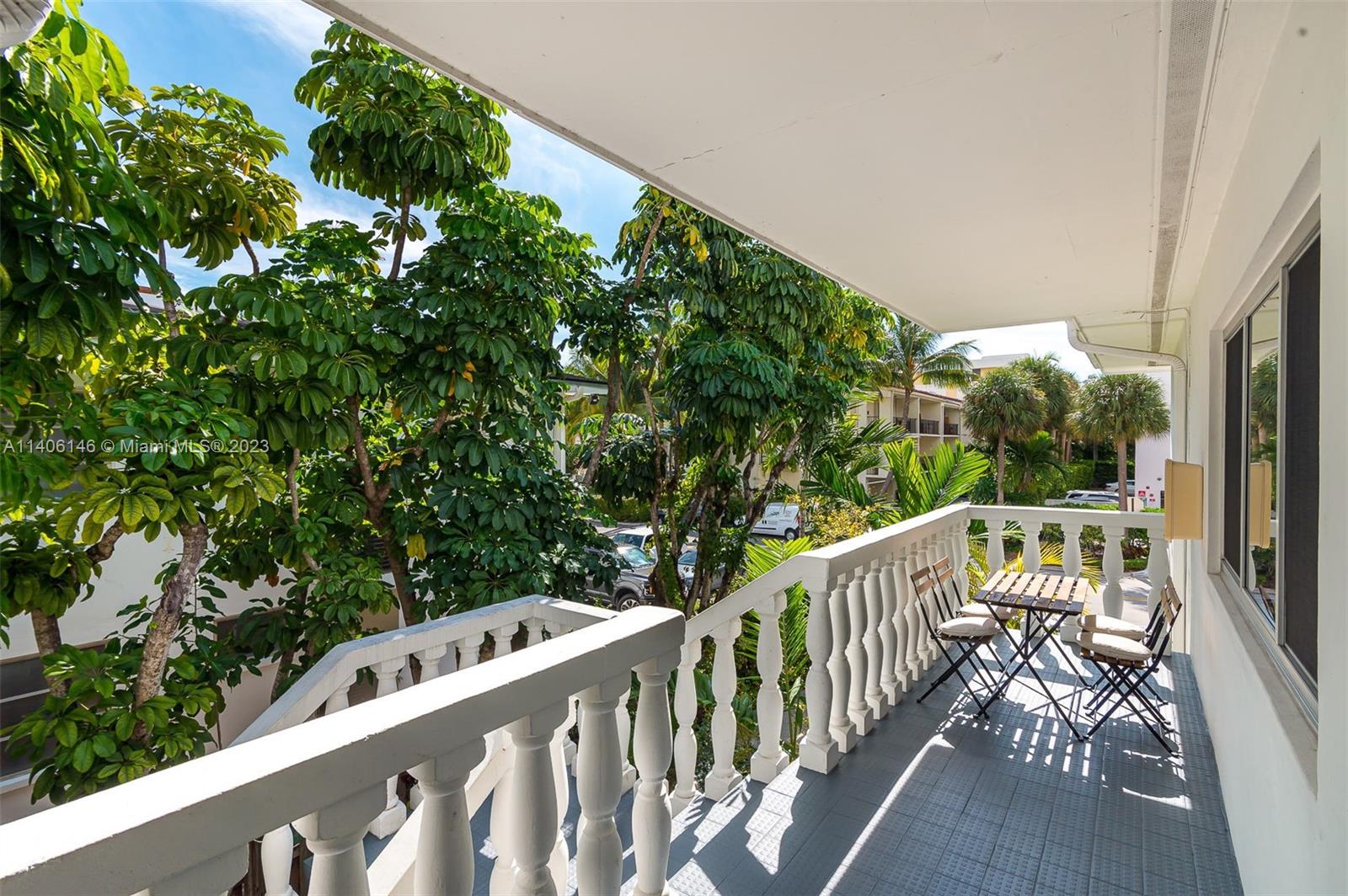 ISLAND HOUSE SOUTH CONDO - Residential Income