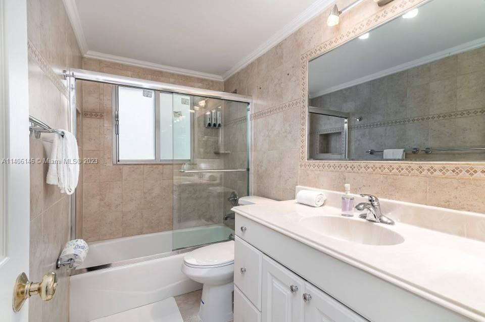 ISLAND HOUSE SOUTH CONDO - Residential Income