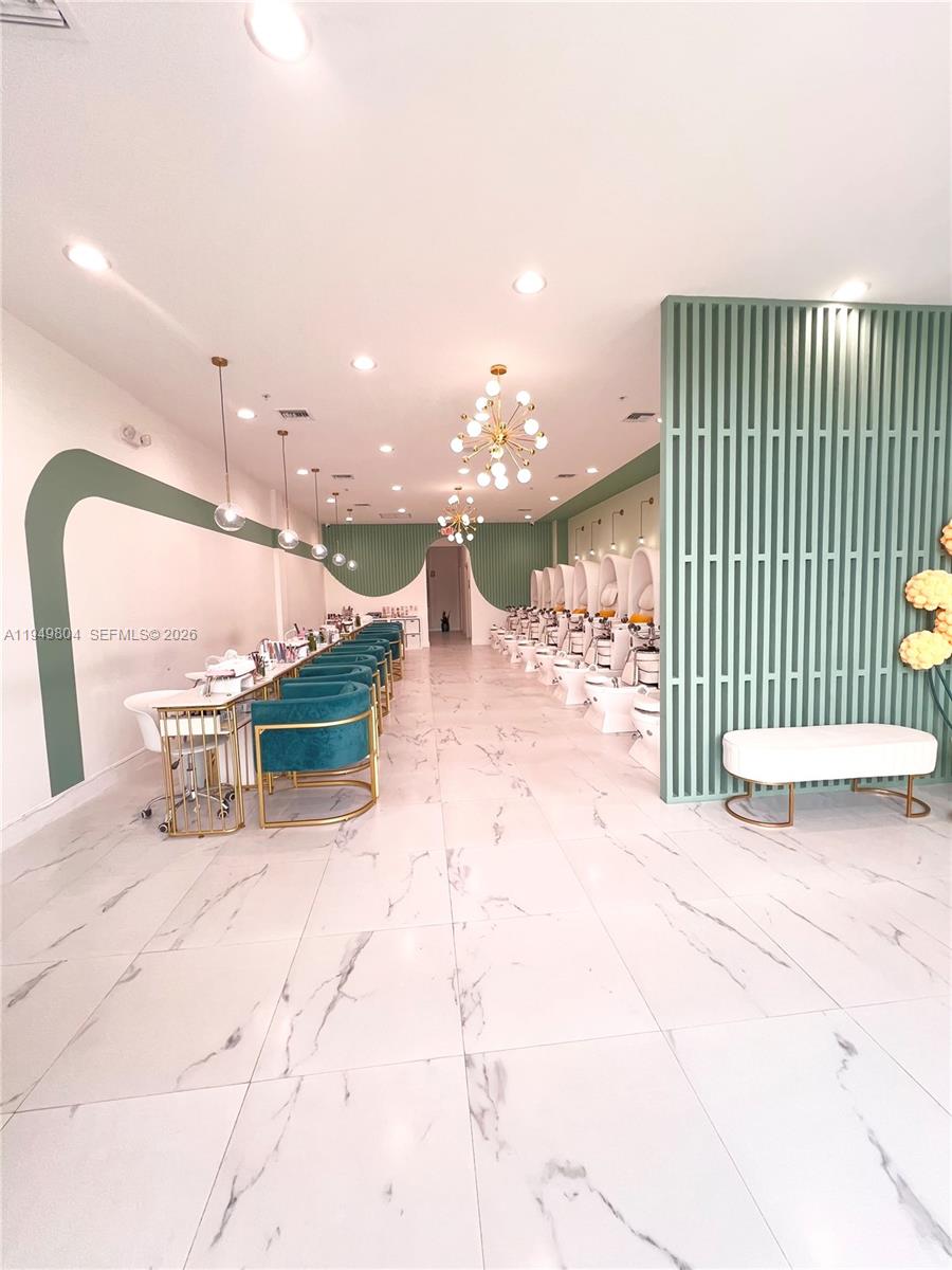 3800 N University Dr