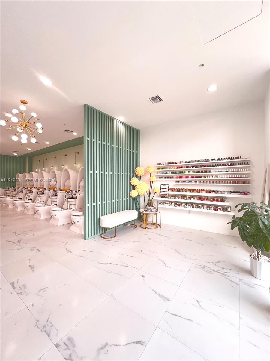 3800 N University Dr