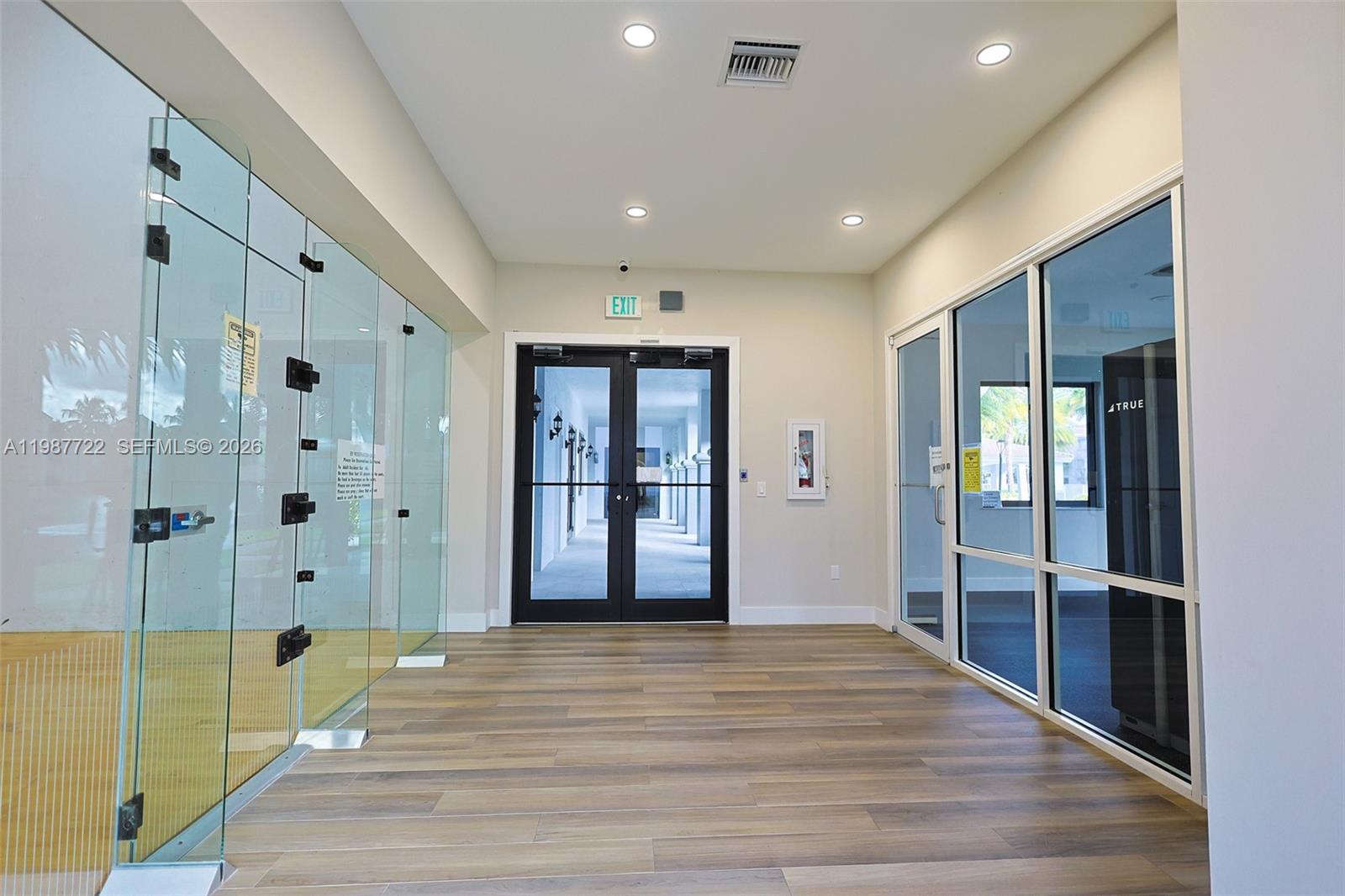 ROYAL GRAND CONDO - Residential