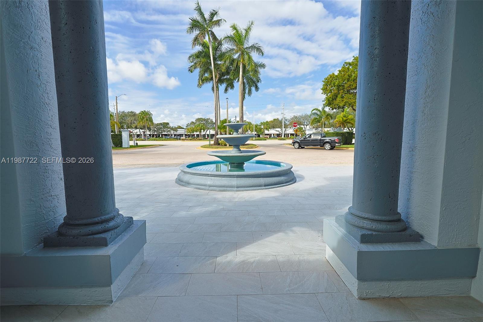 ROYAL GRAND CONDO - Residential