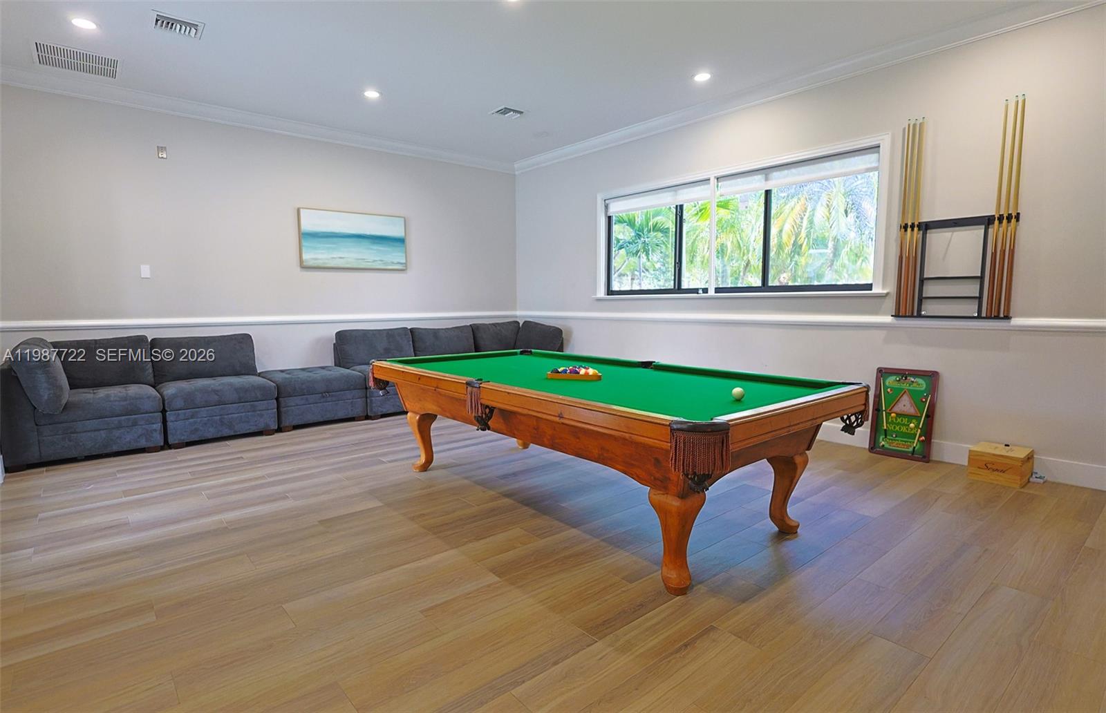 ROYAL GRAND CONDO - Residential