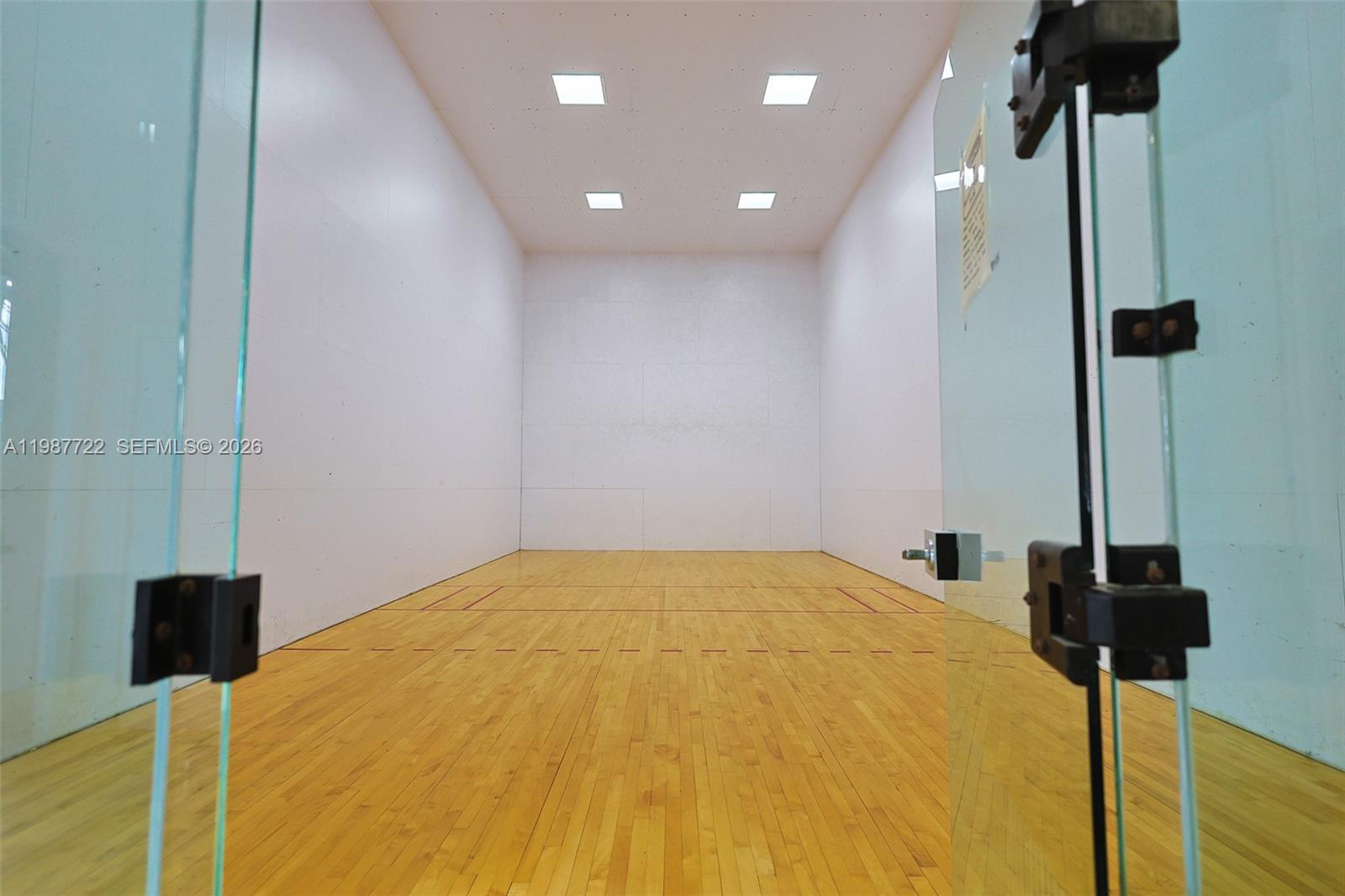 ROYAL GRAND CONDO - Residential