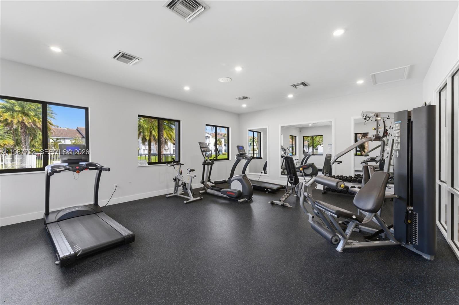 ROYAL GRAND CONDO - Residential