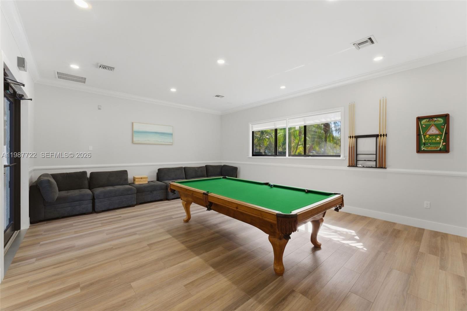 ROYAL GRAND CONDO - Residential