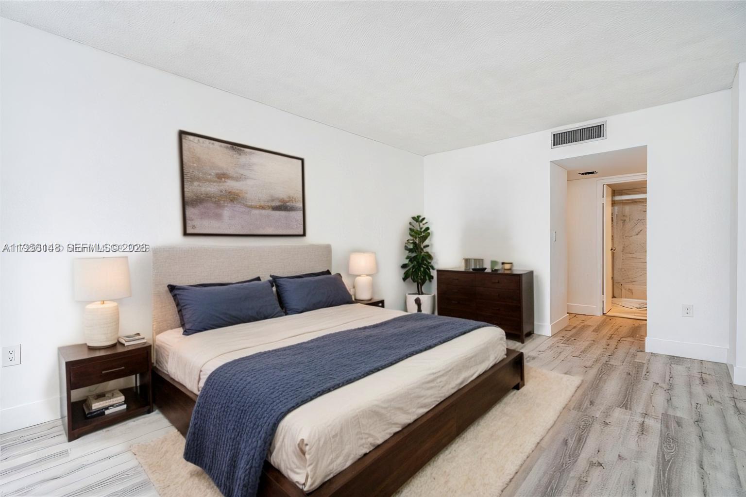 AVENTURA EL DORADO CONDO - Residential