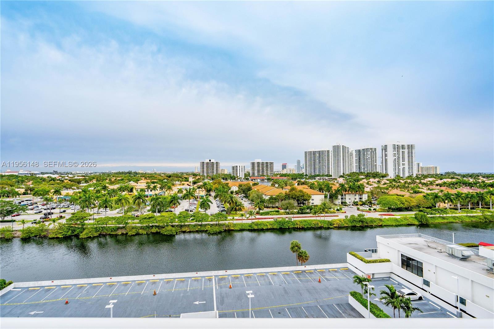 AVENTURA EL DORADO CONDO - Residential