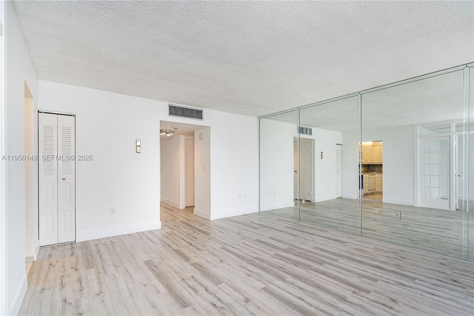 AVENTURA EL DORADO CONDO - Residential