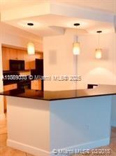 THE COLLINS CONDO - Residential