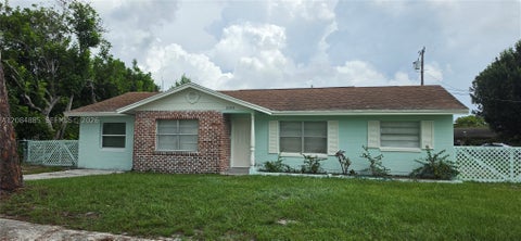 Photo of 3104 Tropic Blvd #., Fort Pierce, FL 34946 (MLS # A12084885)