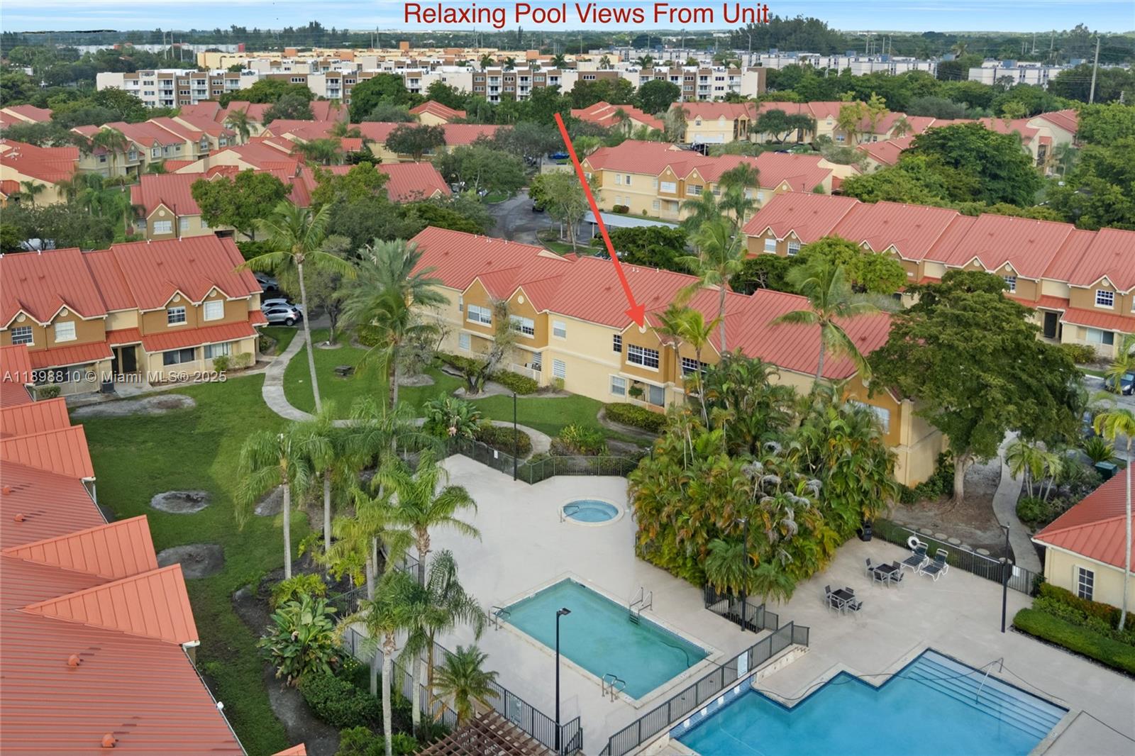 LA HACIENDA COUNTRY CLUB - Residential