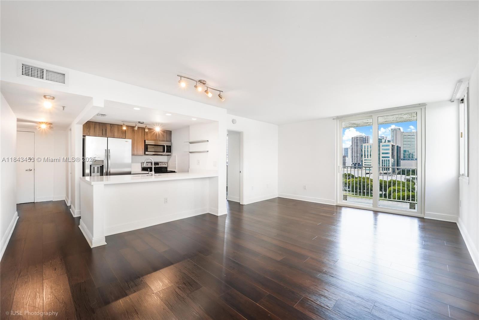 In the heart of Downtown Miami, this spacious corner unit! Walking distance to the Metro Station and Brightline, minutes away from Brickell and Wynwood, the best of Miami’s five-star restaurants, art galleries, shopping, and beaches are around the corner! Offering its own five-star amenities, you can rest easy with 24-hour security, gym, pool and cabanas, BBQ area, volleyball, tennis, and basketball are also available for your enjoyment! With updated kitchen and baths, hurricane impact doors and windows, split floor plan, and amazing city views there is no place like home!