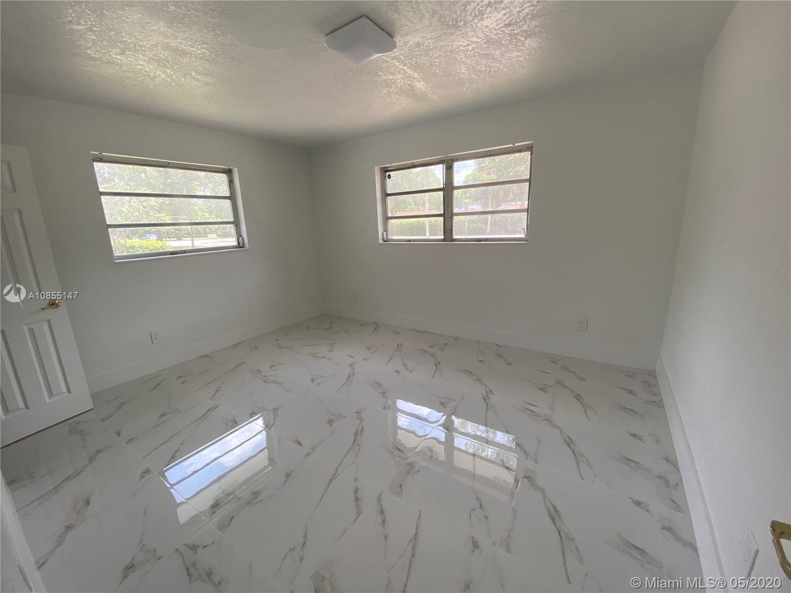 MIAMI LAKES SEC 3 - Residential Lease