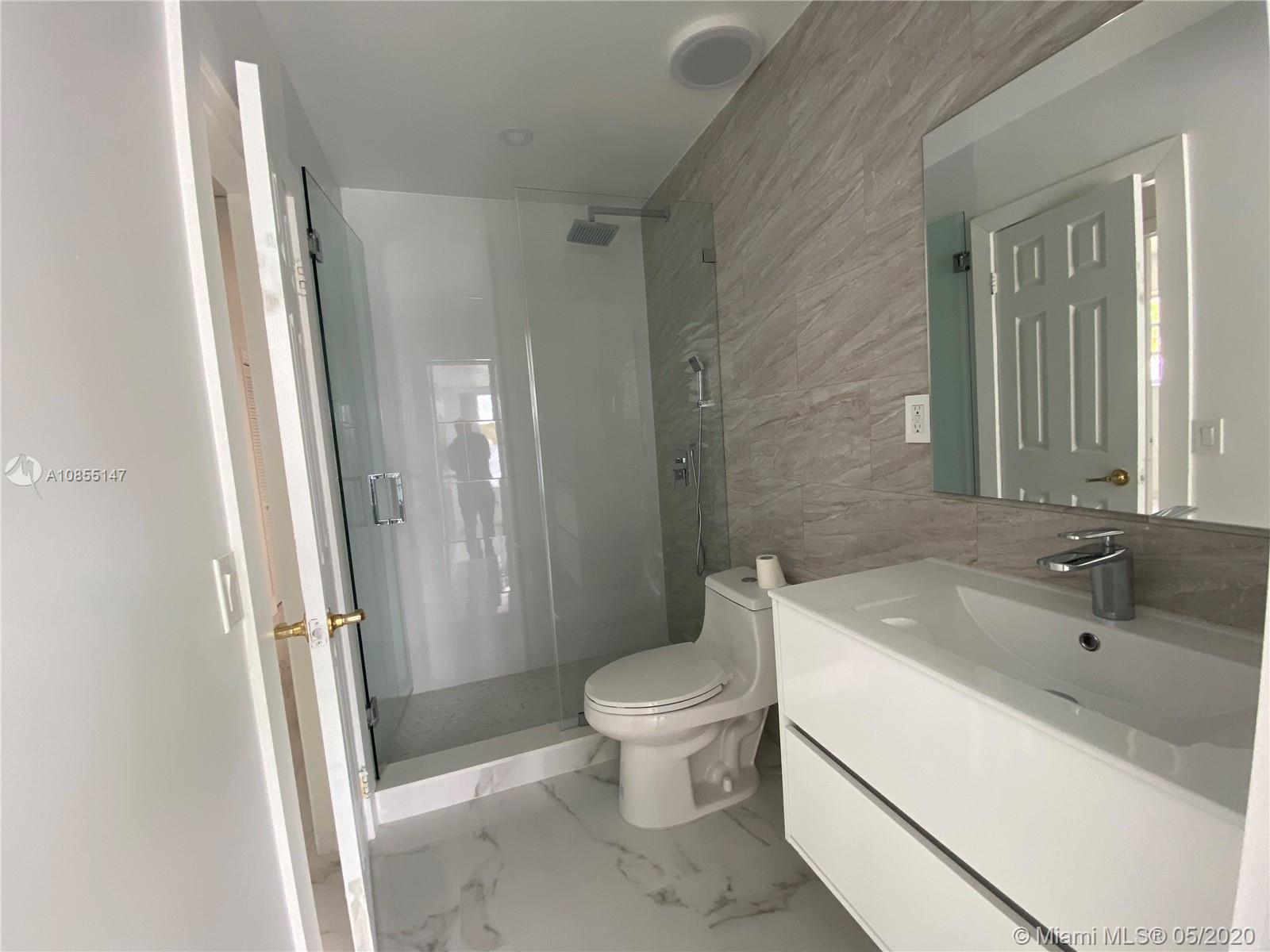 MIAMI LAKES SEC 3 - Residential Lease