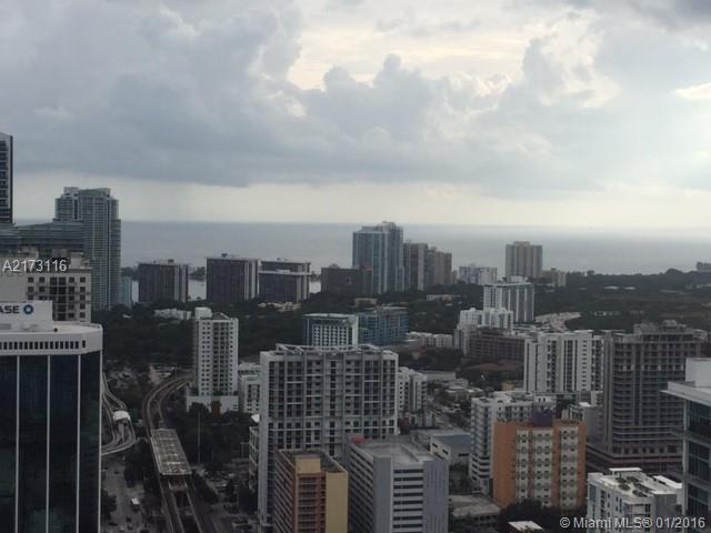 MINT CONDOMINIUM - Residential Lease