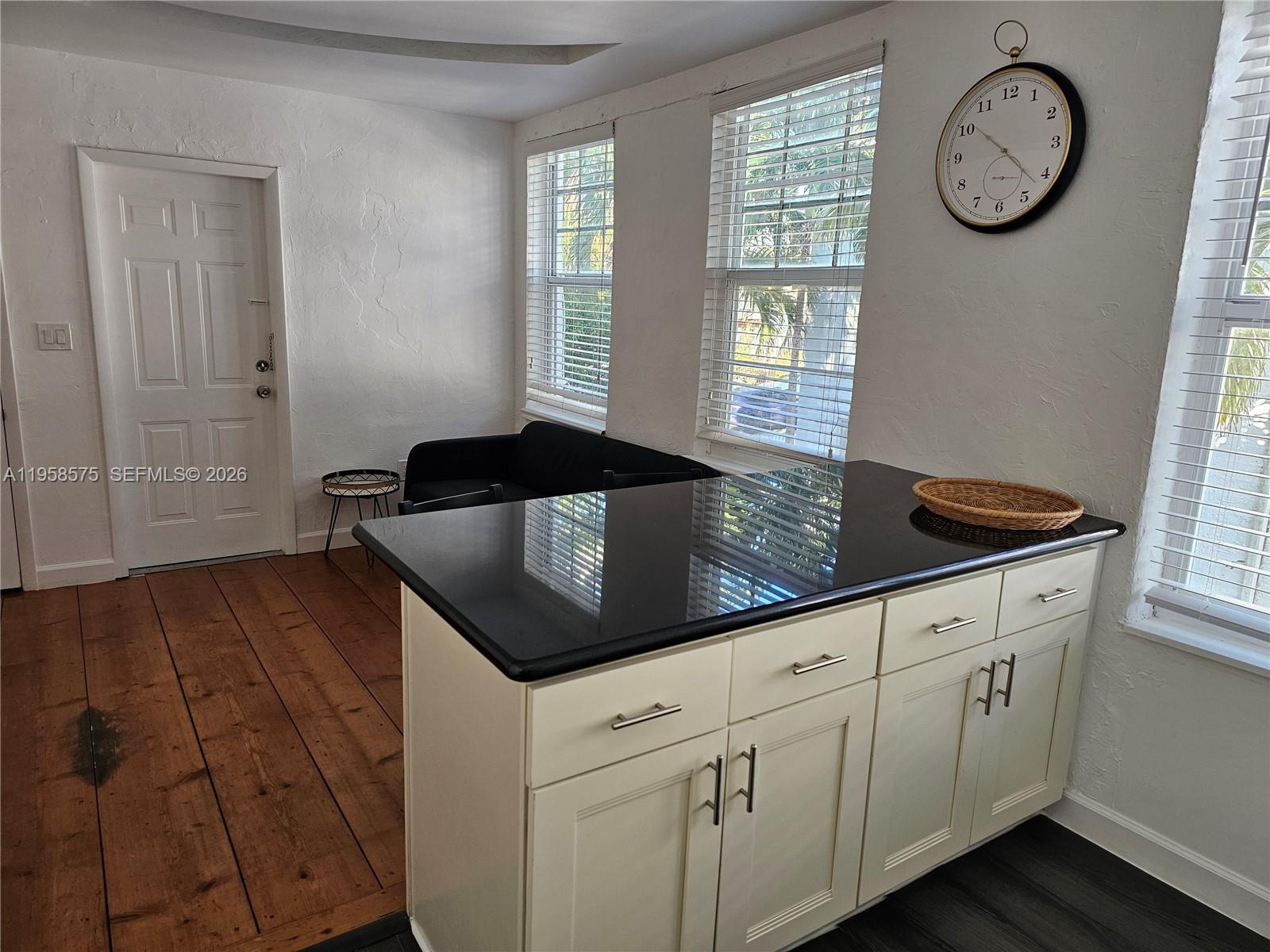 LINCOLN SUB - Residential Lease